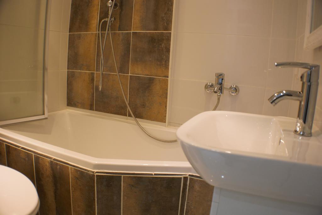 Siauliai Apartments - Ezero エクステリア 写真